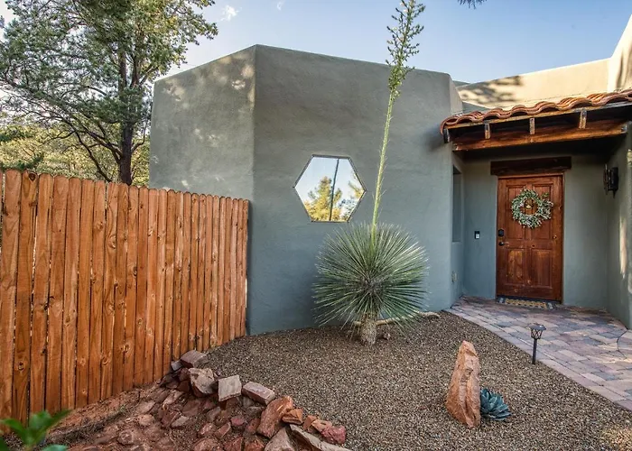 West Retreat W/ Views Of Coffee Pot Rock! Hébergement de vacances *